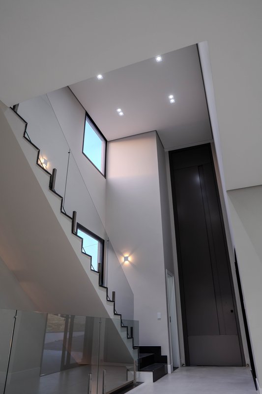 Casa à venda com 4 suítes em condomínio luxo Rua Sabiá Santana de Parnaíba - 