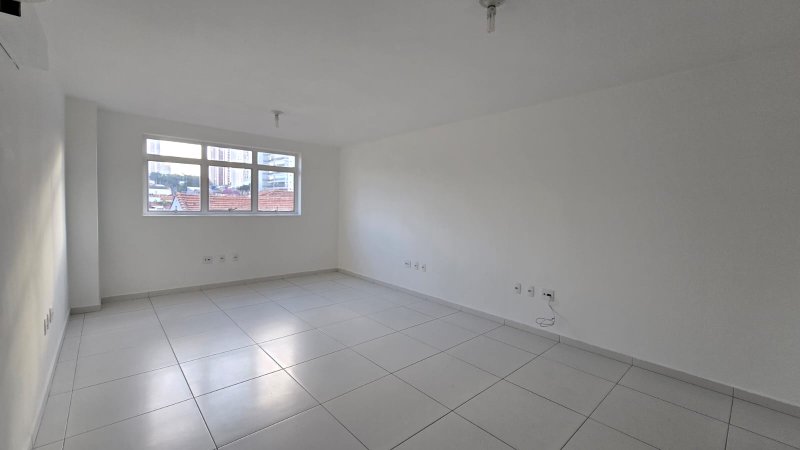 Sala Comercial 28m² no Ipiranga Com Ar Condicionado Rua Silva Bueno São Paulo - 