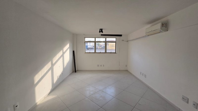 Sala com 56m² com ar condicionado no Ipiranga Rua Silva Bueno São Paulo - 
