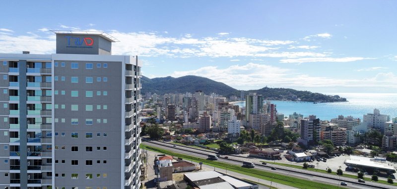 APARTAMENTO COM 1 SUÍTE MAIS 1 DORMITÓRIO EM ITAPEMA  Itapema - 