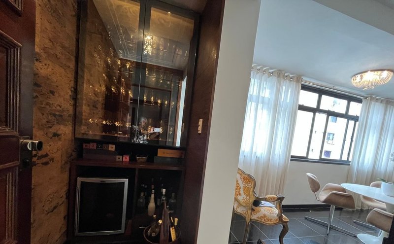 APARTAMENTO ALTO PADRÃO 4 QUARTOS 3 SUÍTES CLOSET PISCINA ACADEMIA QUADRA À VENDA PITUBA! Rua Ceará Salvador - 