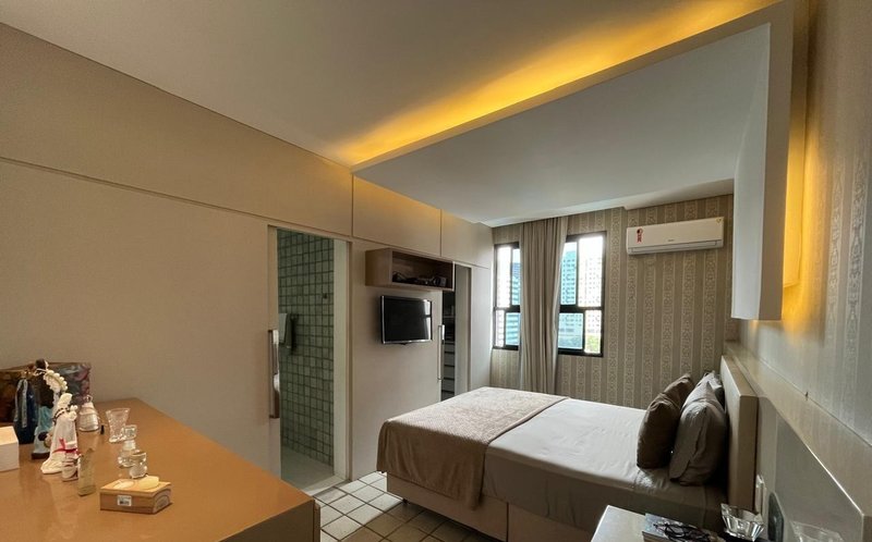 APARTAMENTO ALTO PADRÃO 4 QUARTOS 3 SUÍTES CLOSET PISCINA ACADEMIA QUADRA À VENDA PITUBA! Rua Ceará Salvador - 