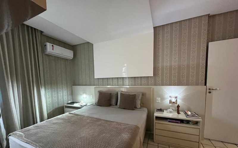 APARTAMENTO ALTO PADRÃO 4 QUARTOS 3 SUÍTES CLOSET PISCINA ACADEMIA QUADRA À VENDA PITUBA! Rua Ceará Salvador - 