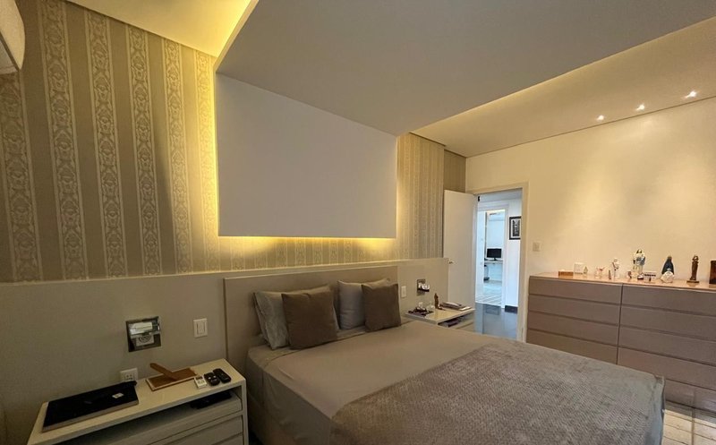 APARTAMENTO ALTO PADRÃO 4 QUARTOS 3 SUÍTES CLOSET PISCINA ACADEMIA QUADRA À VENDA PITUBA! Rua Ceará Salvador - 