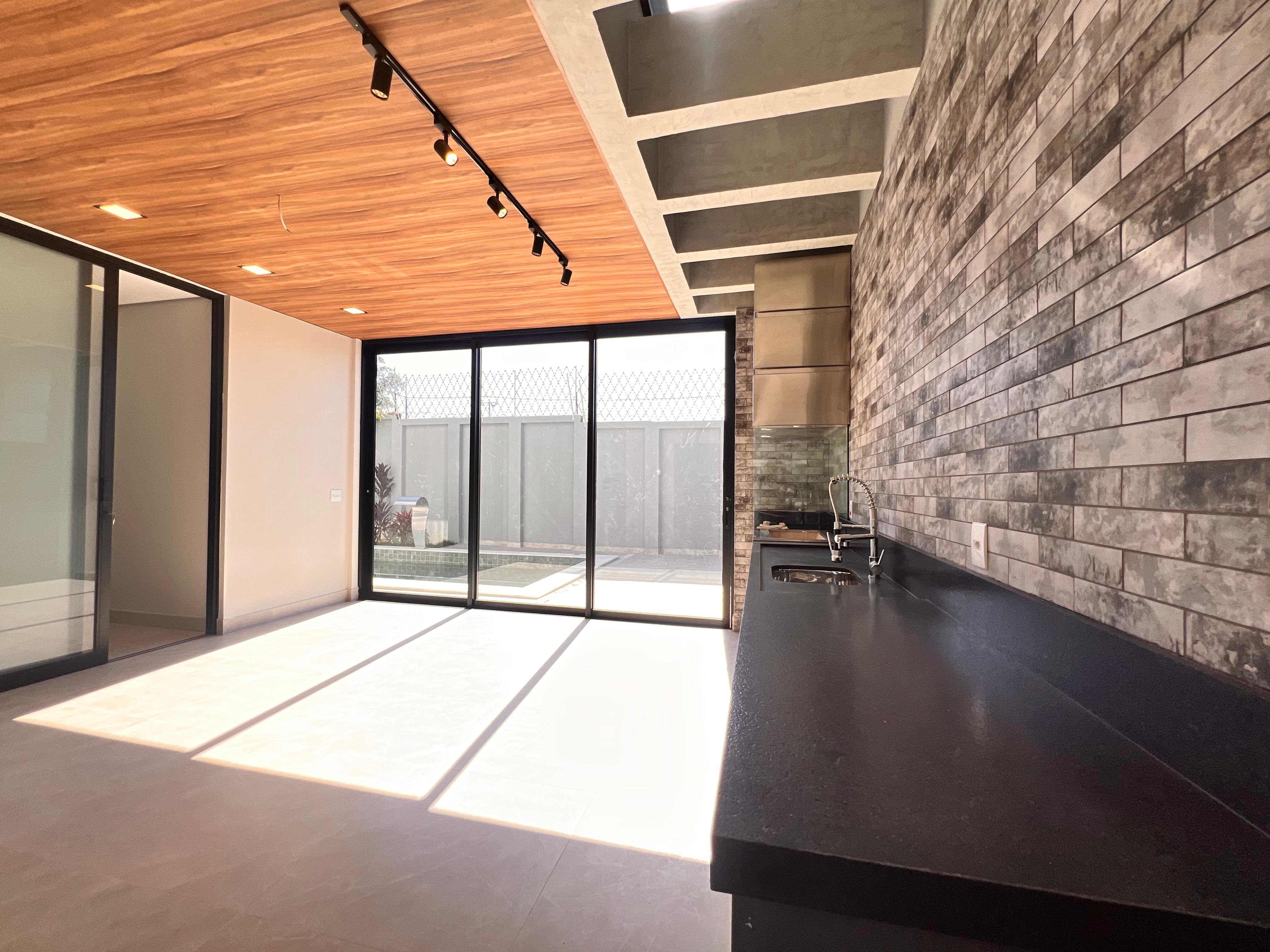 Casa com 3 dormit&oacute;rios &agrave; venda, 283m&sup2; - Condom&iacute;nio Mont Blanc - Sorocaba - SP Rua Antônio Annunciato Sorocaba - 