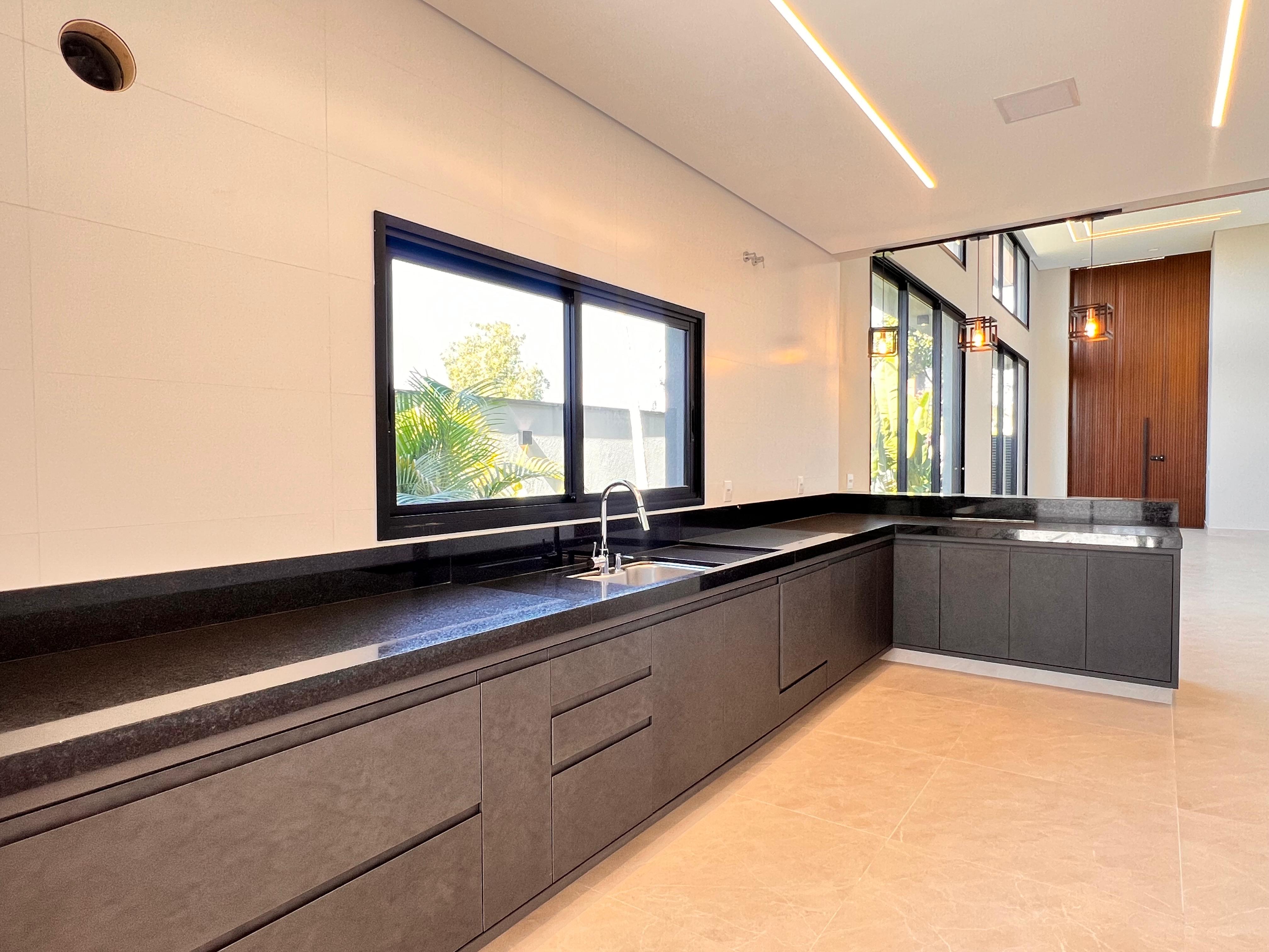 Casa com 3 dormit&oacute;rios &agrave; venda, 283m&sup2; - Condom&iacute;nio Mont Blanc - Sorocaba - SP Rua Antônio Annunciato Sorocaba - 