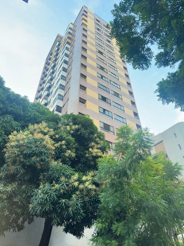 Apartamento à venda com 2 quartos sendo uma suíte, 52m² área útil por R$ 400.000,00 Rua Francisco da Cunha Recife - 