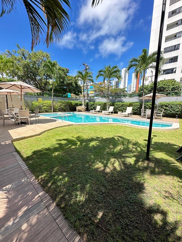 Apartamento à venda com 4 quartos sendo 3 suítes, 172m² área útil por R$ 2.300.000,00 Rua Tenente João Cícero Recife - 