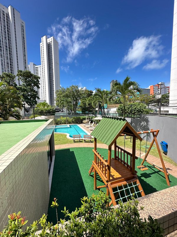Apartamento à venda com 4 quartos sendo 3 suítes, 172m² área útil por R$ 2.300.000,00 Rua Tenente João Cícero Recife - 