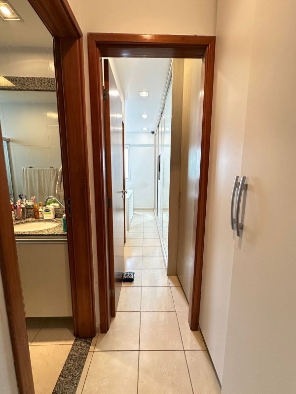 Apartamento à venda com 2 quartos sendo uma suíte, 80m² área útil por R$ 560.000,00 Rua Conselheiro Nabuco Recife - 