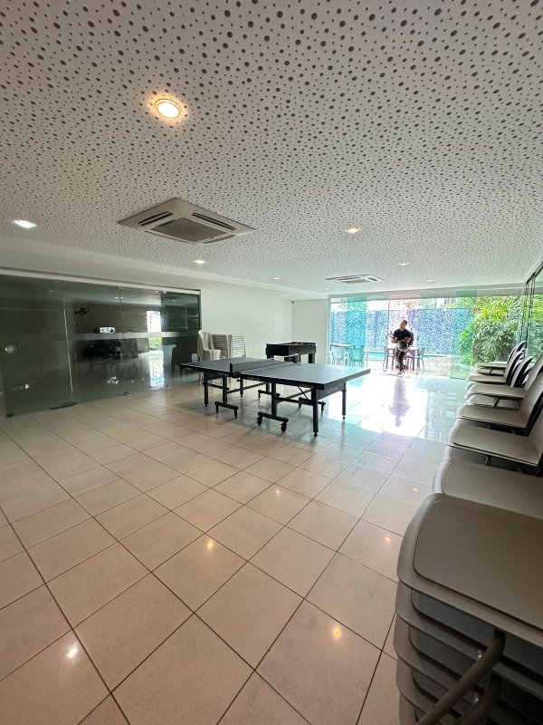 Apartamento à venda com 2 quartos sendo uma suíte, 80m² área útil por R$ 560.000,00 Rua Conselheiro Nabuco Recife - 