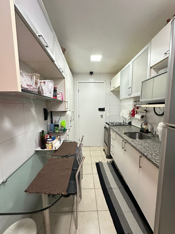 Apartamento à venda com 2 quartos sendo uma suíte, 80m² área útil por R$ 560.000,00 Rua Conselheiro Nabuco Recife - 
