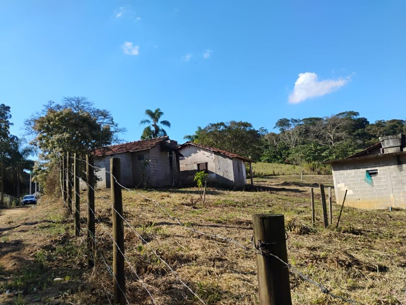 Chácara - 2 casas - em Biritiba Mirim Santa Catarina KM 12 Biritiba-Mirim - 