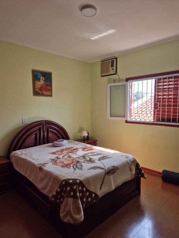 Linda casa térrea no Jardim Flamboyant rua paraibuna Campinas - 