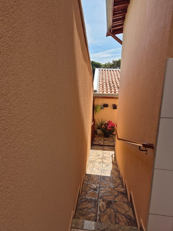 Linda casa térrea no Jardim Flamboyant rua paraibuna Campinas - 