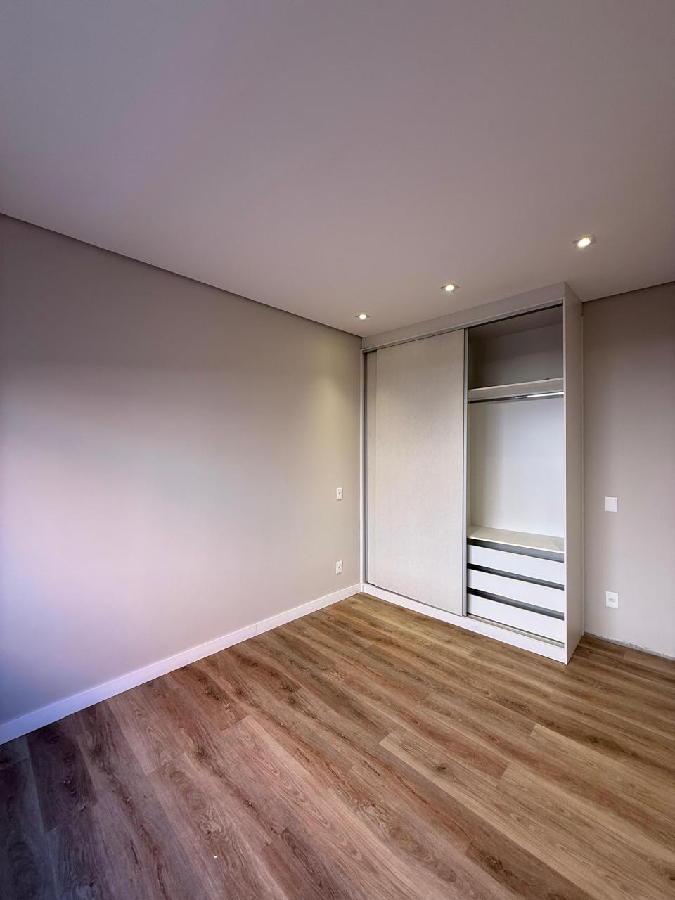 Casa com 4 dormit&oacute;rios &agrave; venda,250 m&sup2; - Condom&iacute;nio Alphaville Castello - It&uacute; - SP Rodovia Waldomiro Corrêa de Camargo Itu - 