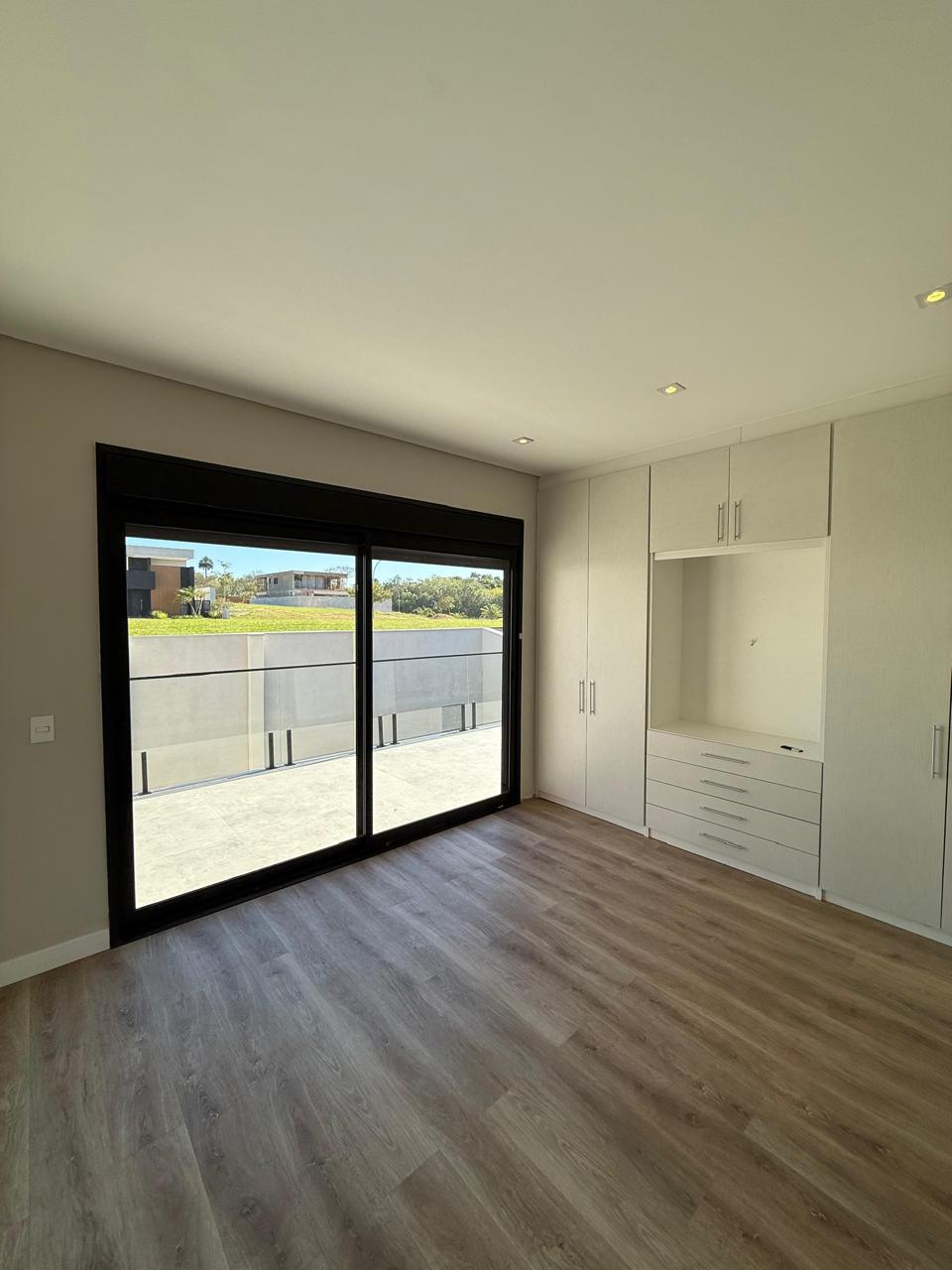 Casa com 4 dormit&oacute;rios &agrave; venda,250 m&sup2; - Condom&iacute;nio Alphaville Castello - It&uacute; - SP Rodovia Waldomiro Corrêa de Camargo Itu - 