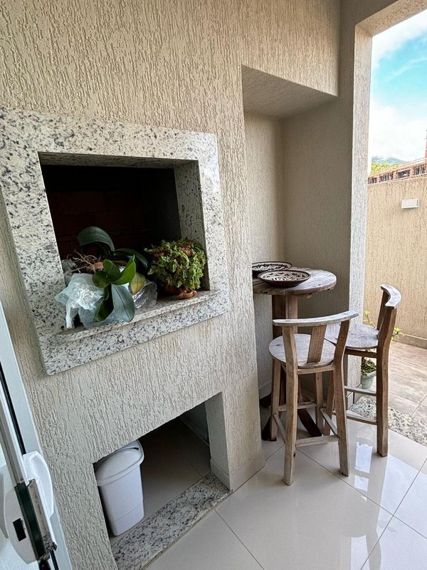 APARTAMENTO COM 1 SUÍTE MAIS 1 DORMITÓRIO EM ITAPEMA  Itapema - 