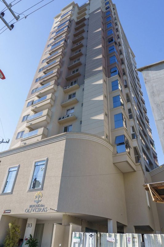 APARTAMENTO COM 1 SUÍTE MAIS 1 DORMITÓRIO EM ITAPEMA  Itapema - 