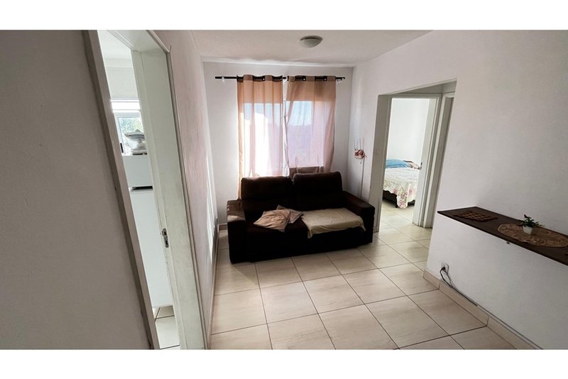 Apartamento à Venda, 48 metros, 02 Dorm - R$ 157.000 - Lopes de Oliveira, Sorocaba - SP Rua Manoel Gutierres Sorocaba - 