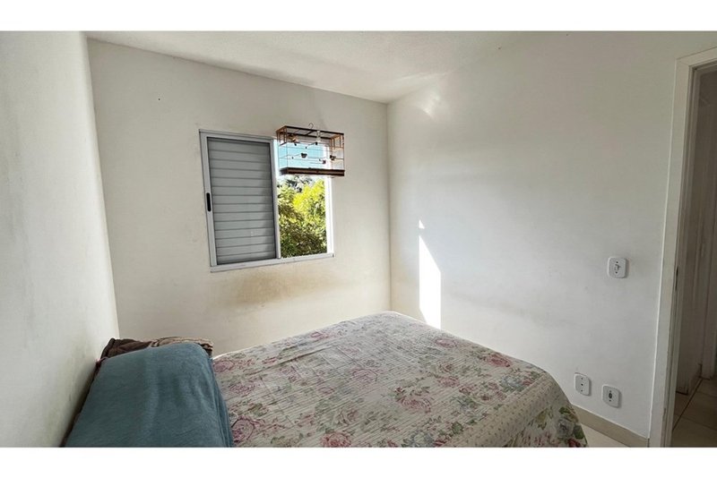 Apartamento à Venda, 48 metros, 02 Dorm - R$ 157.000 - Lopes de Oliveira, Sorocaba - SP Rua Manoel Gutierres Sorocaba - 