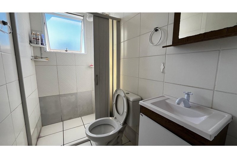 Apartamento à Venda, 48 metros, 02 Dorm - R$ 157.000 - Lopes de Oliveira, Sorocaba - SP Rua Manoel Gutierres Sorocaba - 