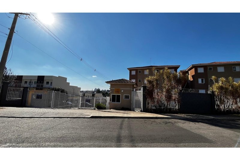 Apartamento à Venda, 48 metros, 02 Dorm - R$ 157.000 - Lopes de Oliveira, Sorocaba - SP Rua Manoel Gutierres Sorocaba - 