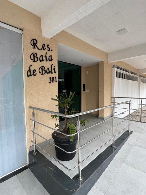 APARTAMENTO COM 1 SUÍTE MAIS 2 DORMITÓRIOS EM MEIA PRAIA  Itapema - 