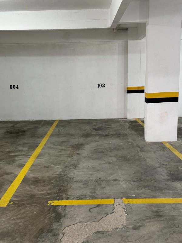 APARTAMENTO COM 1 SUÍTE MAIS 2 DORMITÓRIOS EM MEIA PRAIA  Itapema - 