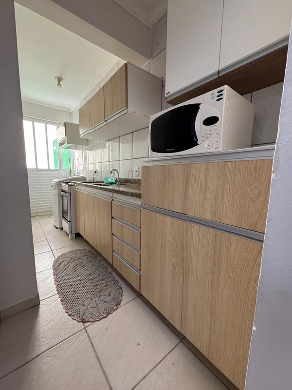 APARTAMENTO COM 1 SUÍTE MAIS 2 DORMITÓRIOS EM MEIA PRAIA  Itapema - 