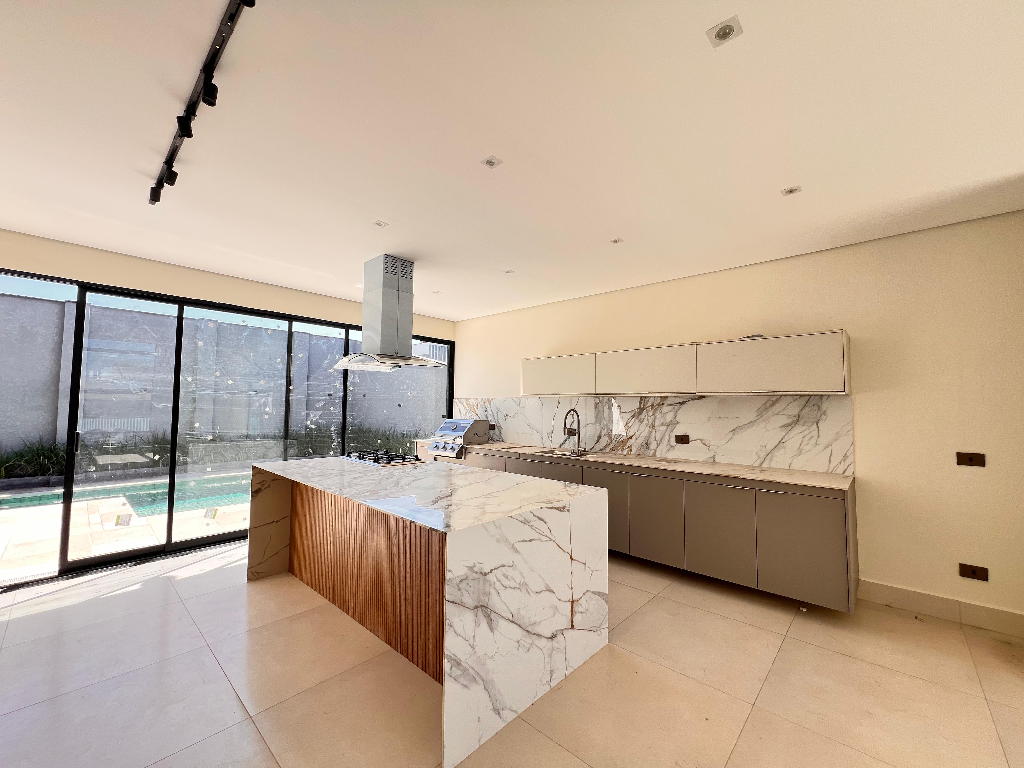 Casa com 3 dormit&oacute;rios &agrave; venda,229 m&sup2; - Condom&iacute;nio Alphaville Castello - It&uacute; - SP Rodovia Waldomiro Corrêa de Camargo Itu - 