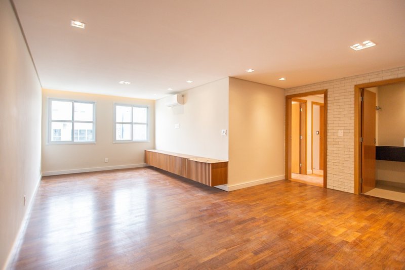 Apartamento Reformado 127m² na Vila Buarque 3 dorm 1 suíte 1 vaga Avenida Higienópolis São Paulo - 