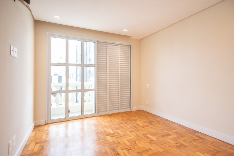 Apartamento Reformado 127m² na Vila Buarque 3 dorm 1 suíte 1 vaga Avenida Higienópolis São Paulo - 