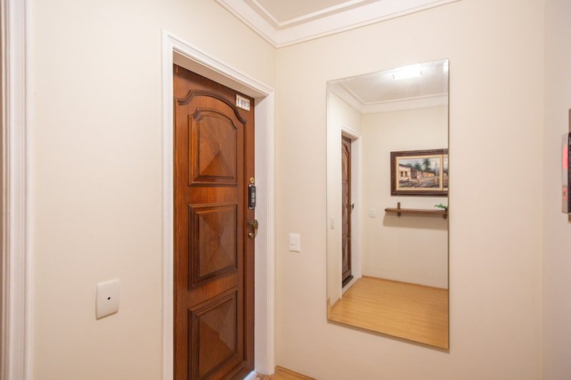 Apartamento Reformado 127m² na Vila Buarque 3 dorm 1 suíte 1 vaga Avenida Higienópolis São Paulo - 