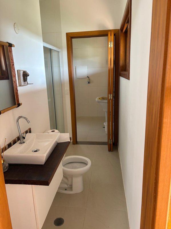 Casa térrea à venda, Condomínio Santa Adélia com 280m² 3 Dormitórios e vagas Rua Juriti Vargem Grande Paulista - 