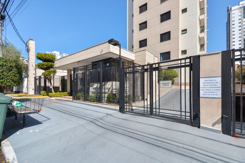 Apartamento 57m² no Tatuapé 2 suítes 1 vaga Rua Reboujo São Paulo - 