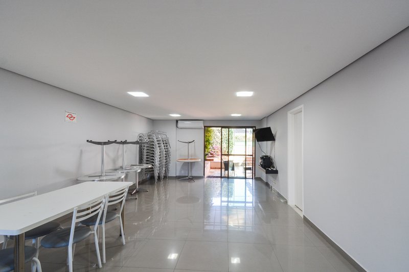 Apartamento 57m² no Tatuapé 2 suítes 1 vaga Rua Reboujo São Paulo - 