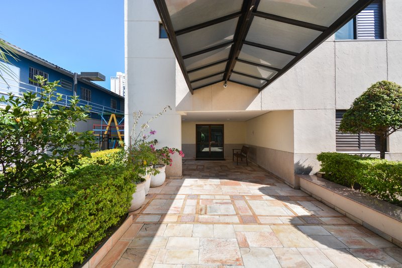 Apartamento 57m² no Tatuapé 2 suítes 1 vaga Rua Reboujo São Paulo - 