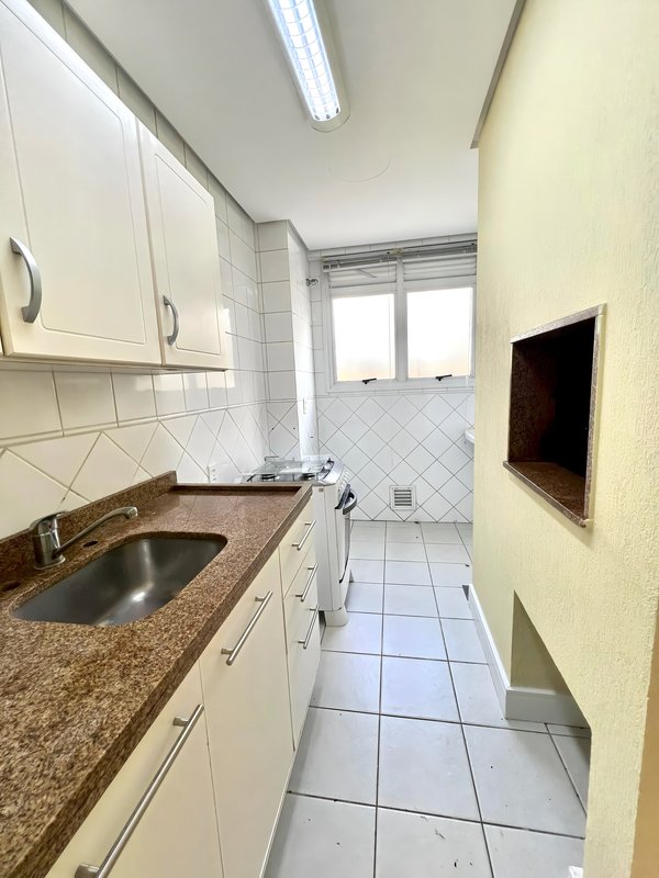 R$ 590.000 - EXCELENTE GARDEN NA ENCOL - 1 DORM - SUÍTE - 81M2 - 2 VAGAS Rua Jaraguá Porto Alegre - 