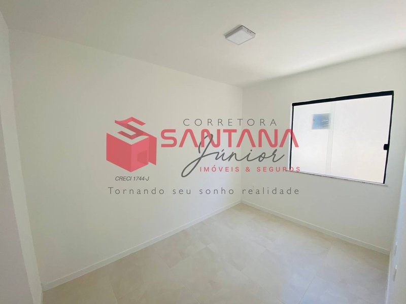 Casa em condomínio 4/4, sendo 1 suíte, para venda em Lauro de Freitas Rua Walter da Silva Maia Lauro de Freitas - 