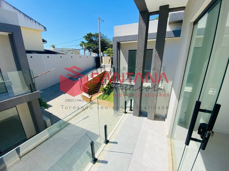 Casa em condomínio 4/4, sendo 1 suíte, para venda em Lauro de Freitas Rua Walter da Silva Maia Lauro de Freitas - 