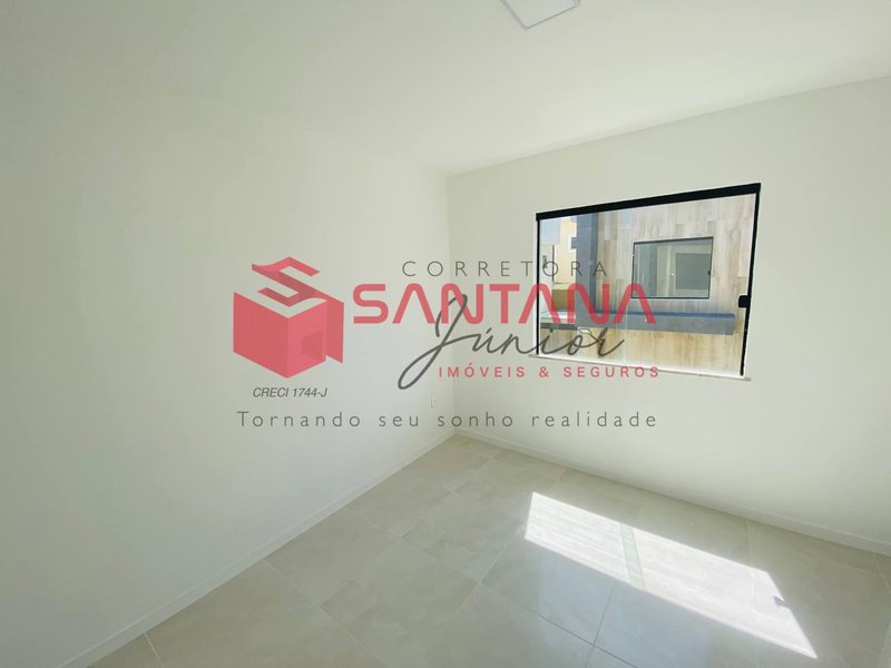 Casa em condomínio 4/4, sendo 1 suíte, para venda em Lauro de Freitas Rua Walter da Silva Maia Lauro de Freitas - 