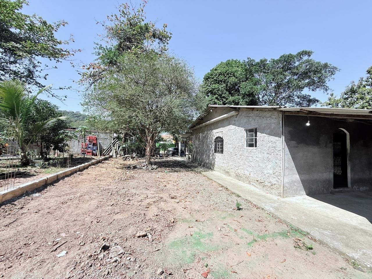 Casa à venda com 3 quartos, 90m² - Foto 4