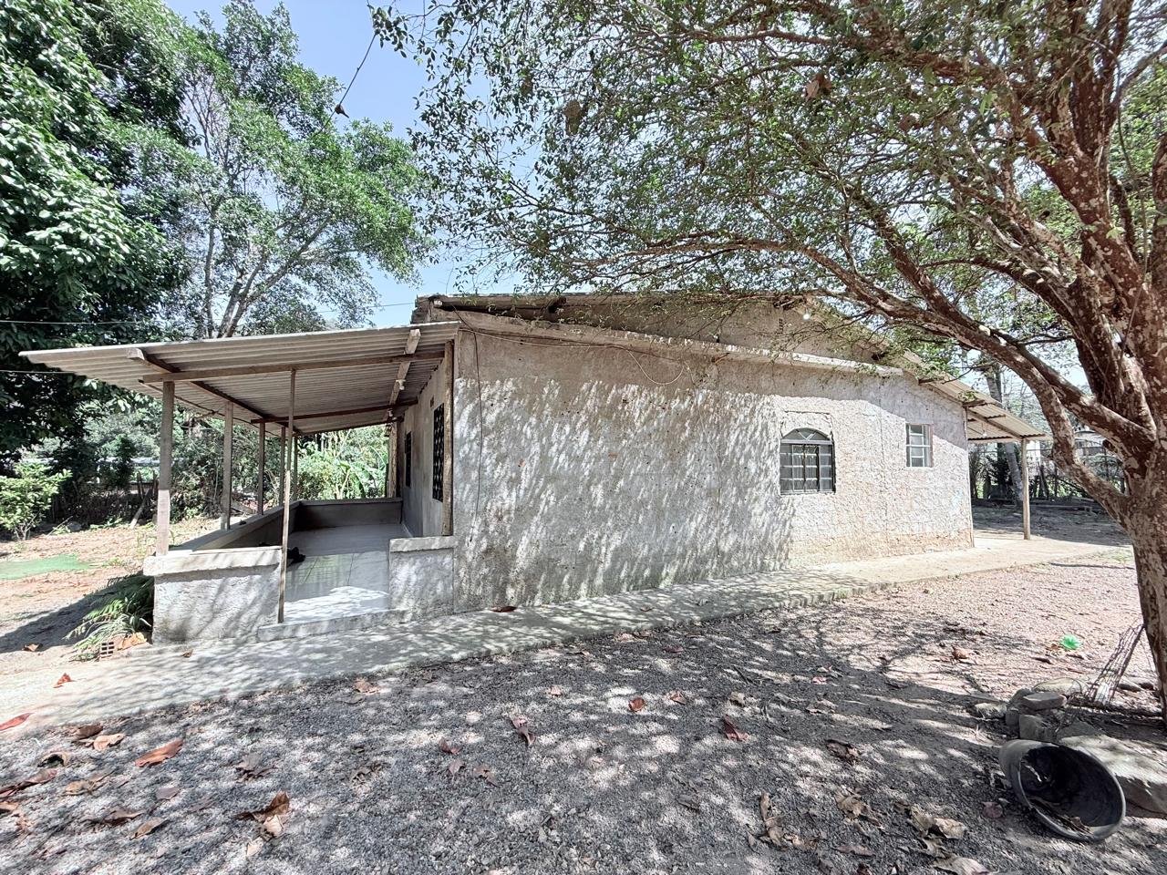 Casa à venda com 3 quartos, 90m² - Foto 2