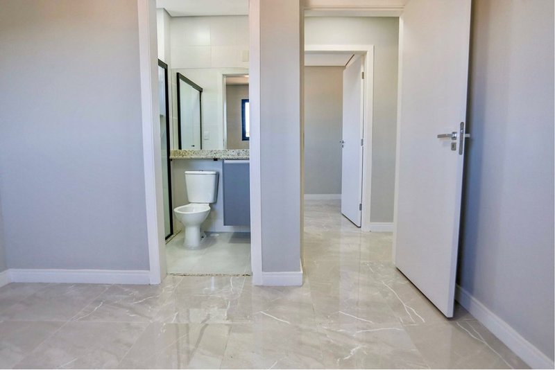 Apartamento Duplex à Venda, 102m - R$ 1.100.000 - 3 Dorm. 1 Suite - Votorantim - SP Avenida Santos Dumont Votorantim - 