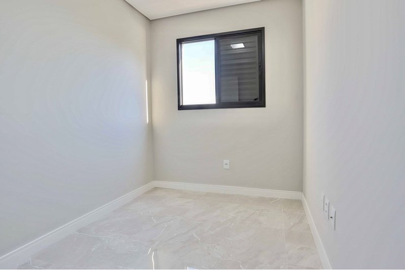 Apartamento Duplex à Venda, 102m - R$ 1.100.000 - 3 Dorm. 1 Suite - Votorantim - SP Avenida Santos Dumont Votorantim - 