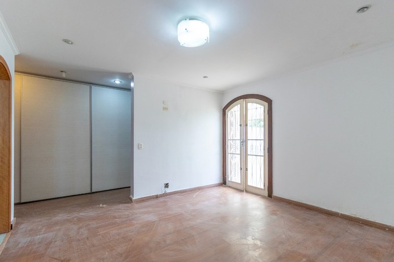 Casa no condomínio Condomínio Arcobaleno 390m² 5 dorms sendo 3 suítes 4 vagas Rua Amaro Alves Alvim São Paulo - 