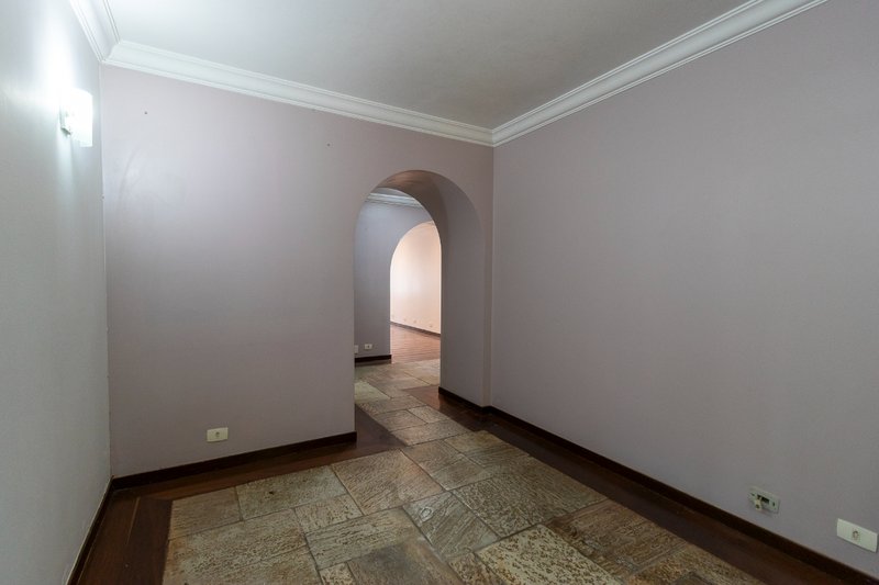 Casa no condomínio Condomínio Arcobaleno 390m² 5 dorms sendo 3 suítes 4 vagas Rua Amaro Alves Alvim São Paulo - 