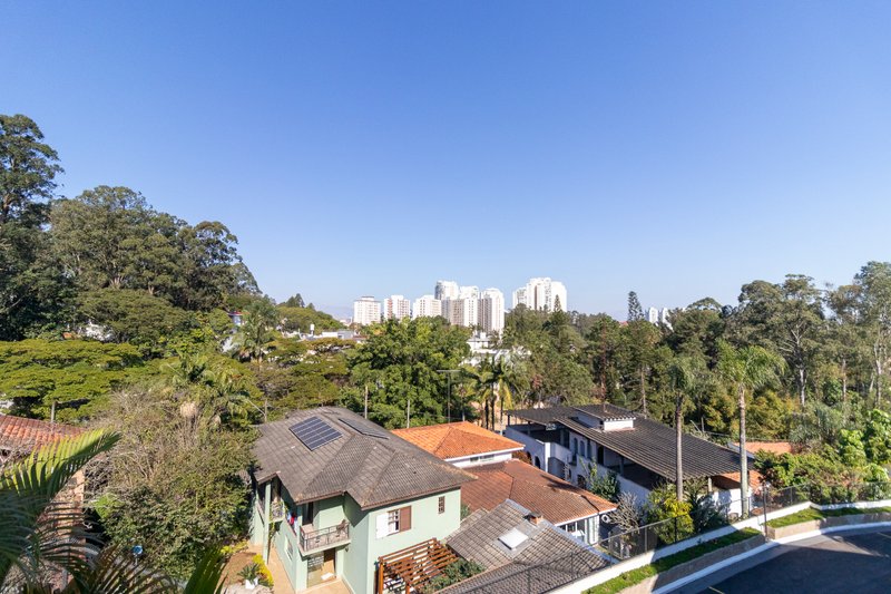 Casa no condomínio Condomínio Arcobaleno 390m² 5 dorms sendo 3 suítes 4 vagas Rua Amaro Alves Alvim São Paulo - 