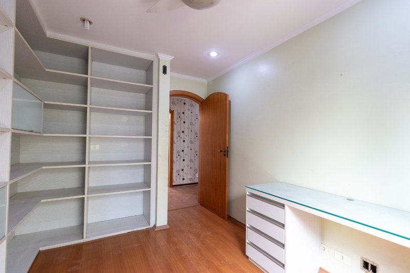Casa no condomínio Condomínio Arcobaleno 390m² 5 dorms sendo 3 suítes 4 vagas Rua Amaro Alves Alvim São Paulo - 